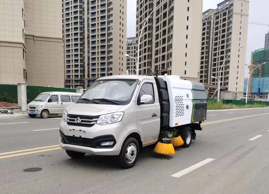 長(zhǎng)安掃路車（2.8T）